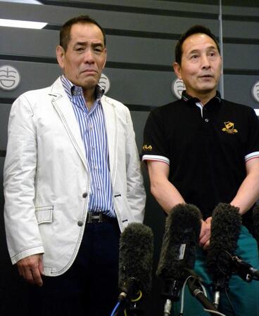 　里見まさと（右）とぼんちおさむ