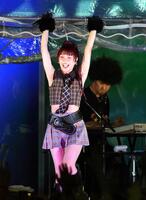 　サプライズライブを開催したアイナ・ジ・エンド（撮影・堀内翔）