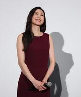 　壇上で笑顔を見せる二階堂ふみ（撮影・棚橋慶太）