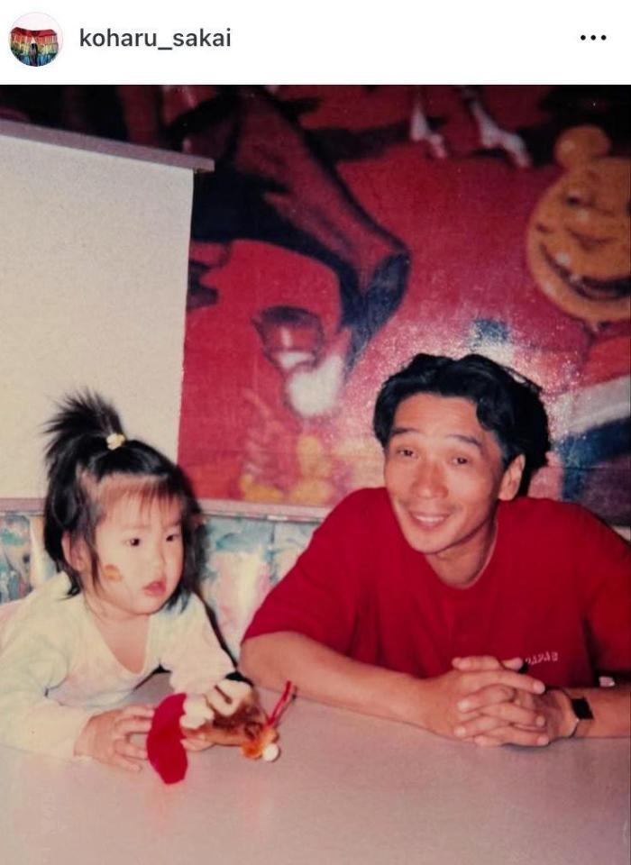 　幼少期、父・堺正章と。２月７日付の堺小春のインスタグラム＠ｋｏｈａｒｕ＿ｓａｋａｉより