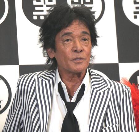 　会見に出席した松崎しげる