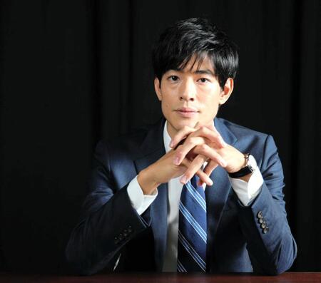 　顔つきも違って見える？？キャラ変した川原なにがし役の中島歩＝２０２５年７月撮影