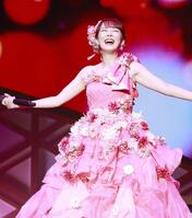 　コンサートを行った丘みどり　Ⓒキングレコード