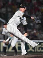 　７回から４番手で登板した及川