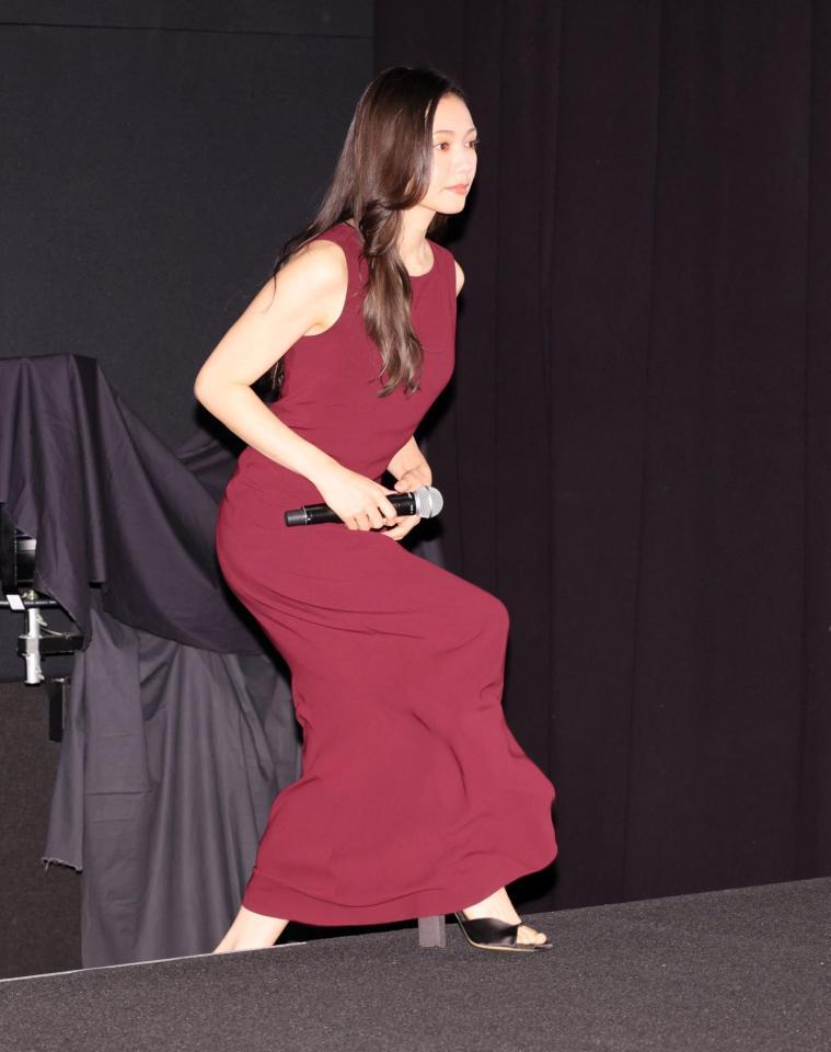 　登壇する二階堂ふみ（撮影・棚橋慶太）