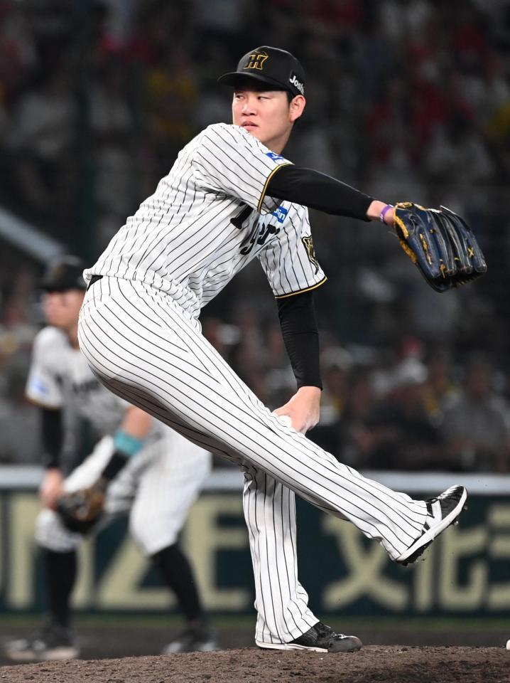 　７回から４番手で登板した及川