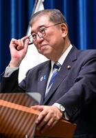 記者会見する石破首相＝７日