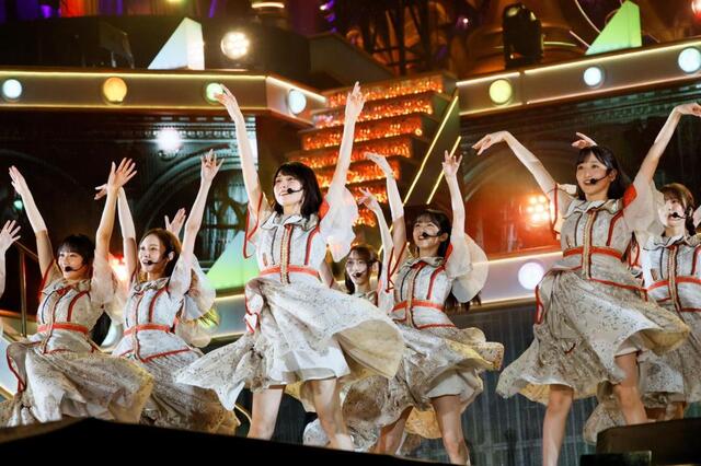 乃木坂46 全開！神宮球場で「真夏の全国ツアー」ファイナル公演 全員