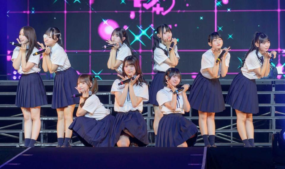 　過去最大規模のワンマンライブを行った高嶺のなでしこ（撮影・林晋介、原田圭介）