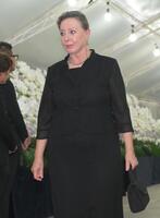 　橋幸夫さんの葬儀に参列したロザンナ（撮影・伊藤笙子）