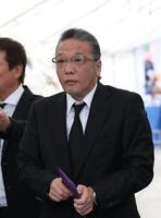 　参列した加藤和也氏（撮影・佐々木彰尚）