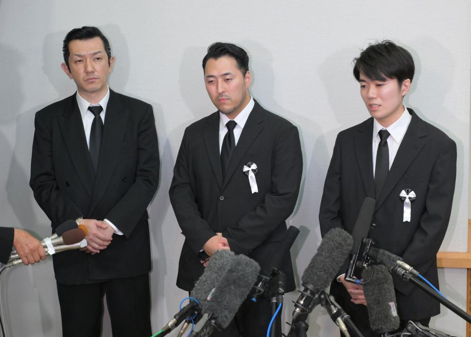 　橋幸夫さんとの思い出を語る二代目橋幸夫ｙＨ２（左から）小牧勇太、進公平、徳岡純平（撮影・伊藤笙子）