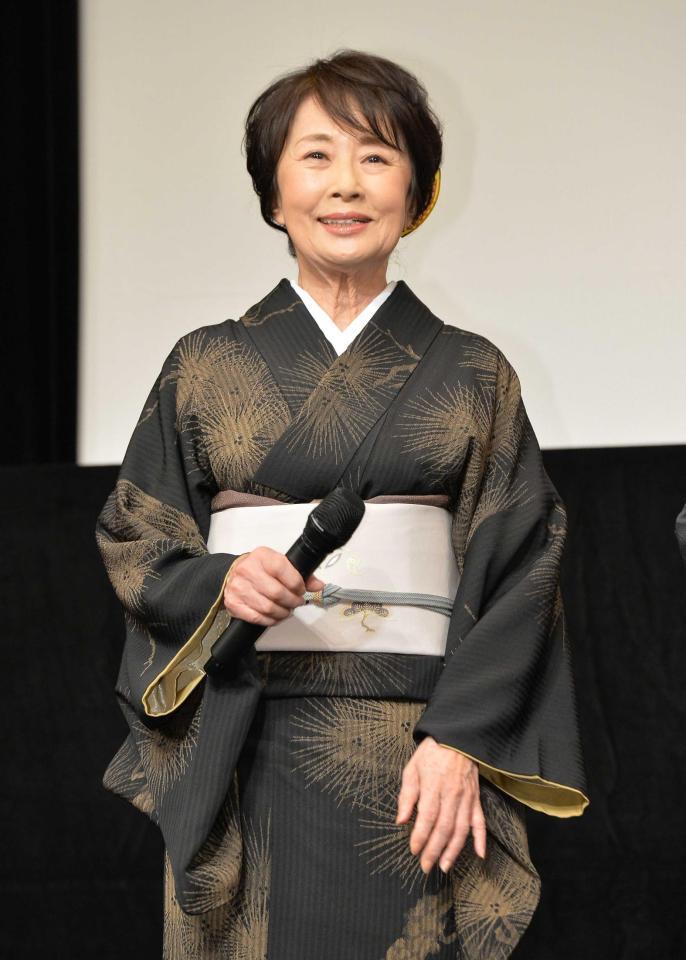 　映画「小さいおうち」のイベントで笑顔を見せる吉行和子さん＝１３年１２月