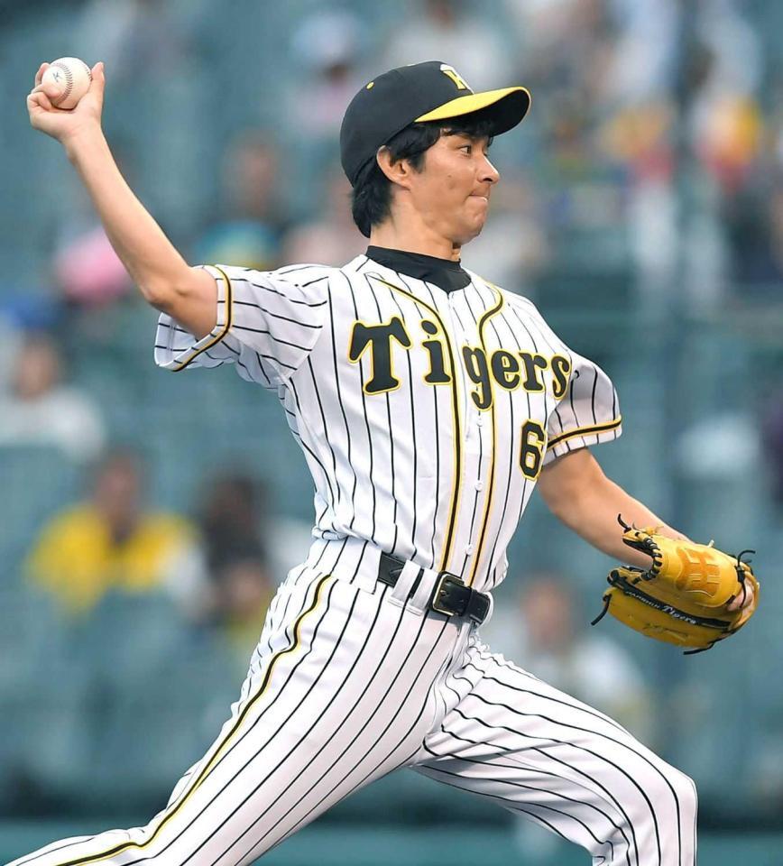 　１８年９月に甲子園でファーストピッチセレモニーで投球するアンジャッシュ・渡部建