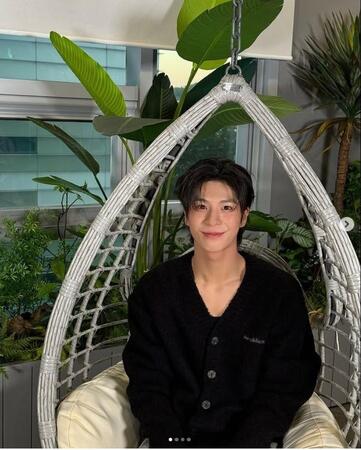 　チョン・ドンウォンの公式インスタグラム＠ｄｏｎｇｗｏｎ＿１５より