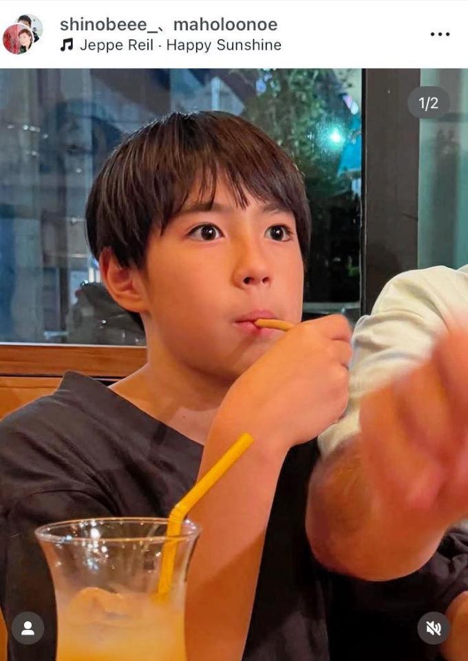 ８月２３日付の寺島しのぶのインスタグラム＠ｓｈｉｎｏｂｅｅｅ＿より