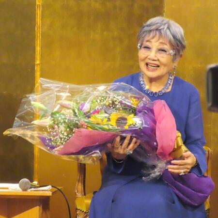 　７８歳の誕生日を祝福される泉ピン子