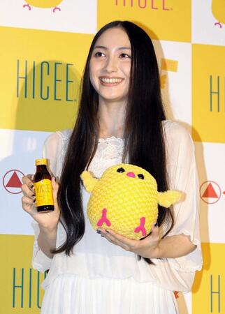 　ママになってもこの美貌！ＣＭで産後、仕事復帰した香椎由宇＝２０１１年撮影