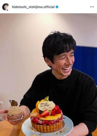 　スイーツを前にニヤニヤが止まらないｗ西島秀俊のインスタグラム＠ｈｉｄｅｔｏｓｈｉ＿ｎｉｓｈｉｊｉｍａ．ｏｆｆｉｃｉａｌ より