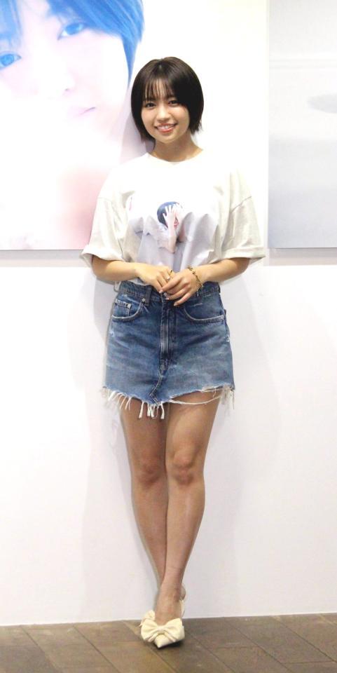 　笑顔を見せる大原優乃