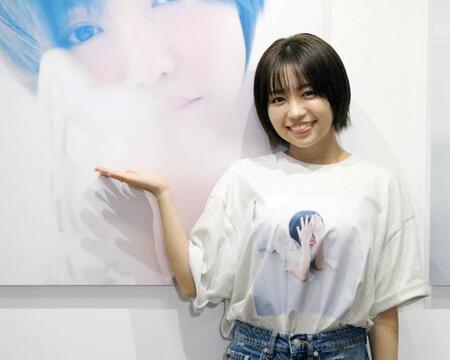 　笑顔を見せる大原優乃