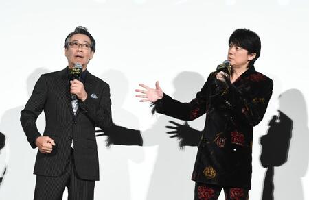 　生瀬勝久（左）と息の合ったトークをする福山雅治（撮影・園田高夫）