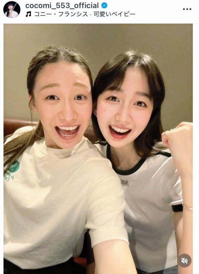 石川真佑選手（左）と。Ｃｏｃｏｍｉのインスタグラム＠ｃｏｃｏｍｉ＿５５３＿ｏｆｆｉｃｉａｌより 