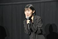 　恐縮して質問に答える伊藤沙莉