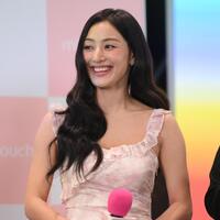 　日本のファンに向けてメッセージを送ったジヒョ（撮影・堀内翔）