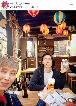 　手塚理美のインスタグラム＠ｔｅｚｕｋａ＿ｓａｔｏｍｉ（３月３０日付）より