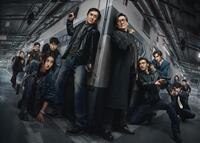 　ジャッキー・チェン主演映画「シャドウズ・エッジ」©　２０２５　ＩＱＩＹＩ　ＰＩＣＴＵＲＥＳ　（ＢＥＩＪＩＮＧ）　ＣＯ．，　ＬＴＤ．　ＢＥＩＪＩＮＧ　ＡＬＩＢＡＢＡ　ＰＩＣＴＵＲＥＳ　ＣＵＬＴＵＲＥ　ＣＯ．，　ＬＴＤ．　ＢＥＩＪＩＮＧ　ＨＡＩＲＵＮ　ＰＩＣＴＵＲＥＳ　ＣＯ．，　ＬＴＤ．　ＡＬＬ　ＲＩＧＨＴＳ　ＲＥＳＥＲＶＥＤ