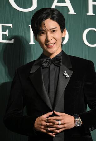 　ブルガリの展覧会に登場した目黒蓮（撮影・伊藤笙子）