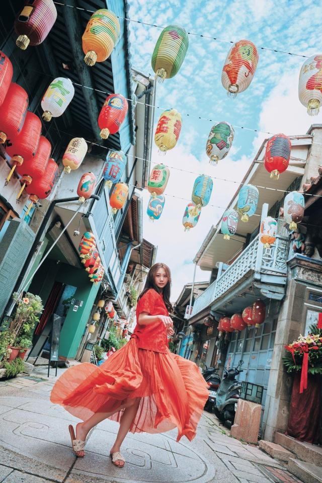 　古畑奈和２ｎｄ写真集のカット＝撮影／岡本武志　発売／光文社　