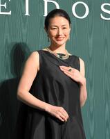 　ブルガリの展覧会に登場した井川遥（撮影・伊藤笙子）