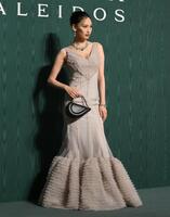 　ブルガリの展覧会に登場した大政絢＝１６日