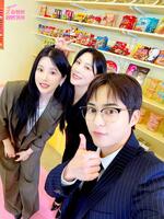 　「Ｘｉｕｍｉｎ’ｓラーメンストア」の公式Ｘ＠Ｘｉｕｍｉｎ＿ｓｔｏｒｅより（左から）Ａｐｉｎｋのチョロン、ハヨン、ＥＸＯのシウミン