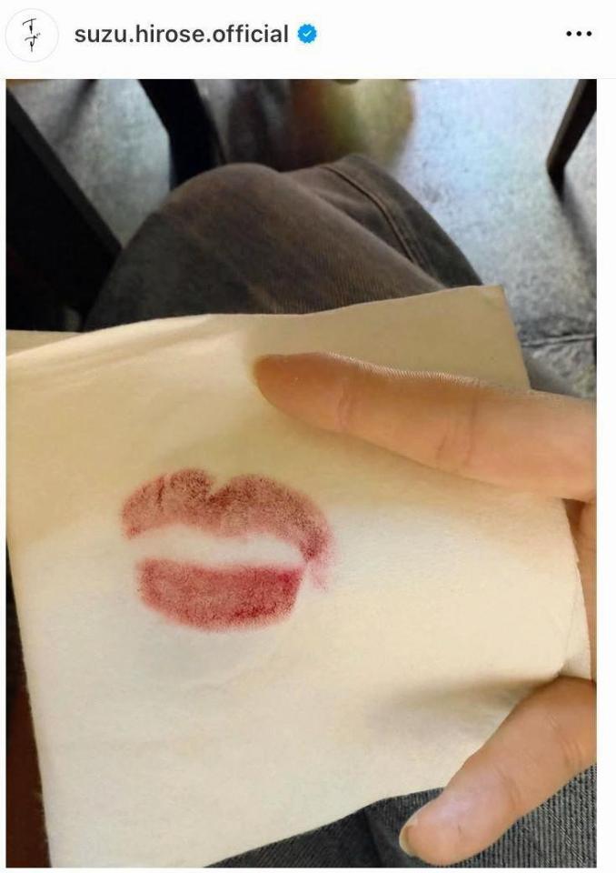 　広瀬すずのインスタグラム＠ｓｕｚｕ．ｈｉｒｏｓｅ．ｏｆｆｉｃｉａｌより