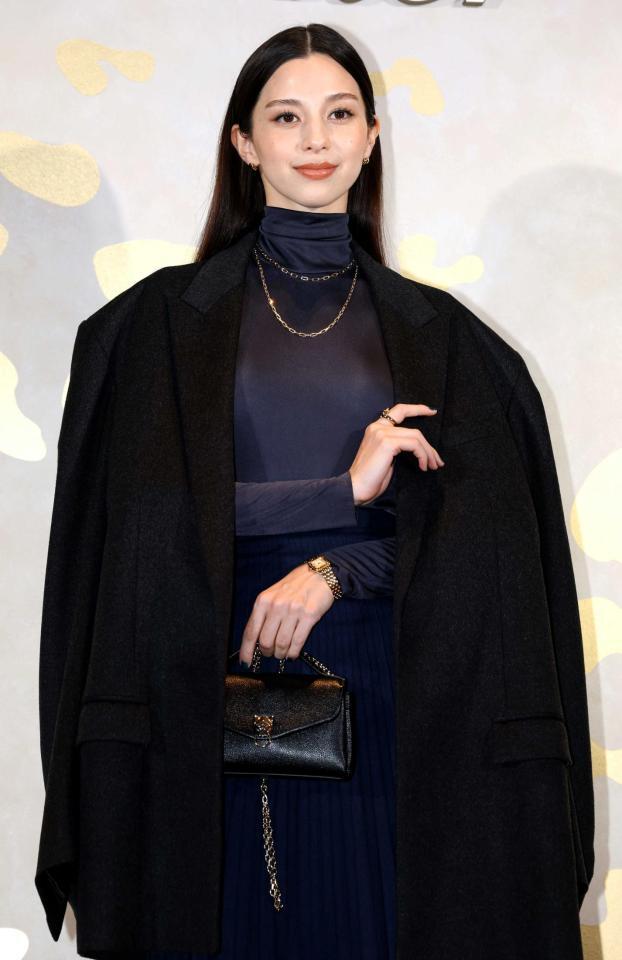 　中条あやみ（撮影・金田祐二）