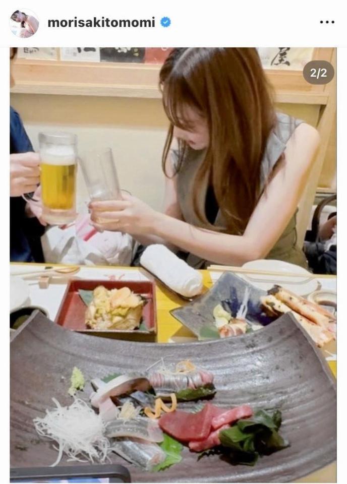 　森咲智美のインスタグラム（＠ｍｏｒｉｓａｋｉｔｏｍｏｍｉ）から