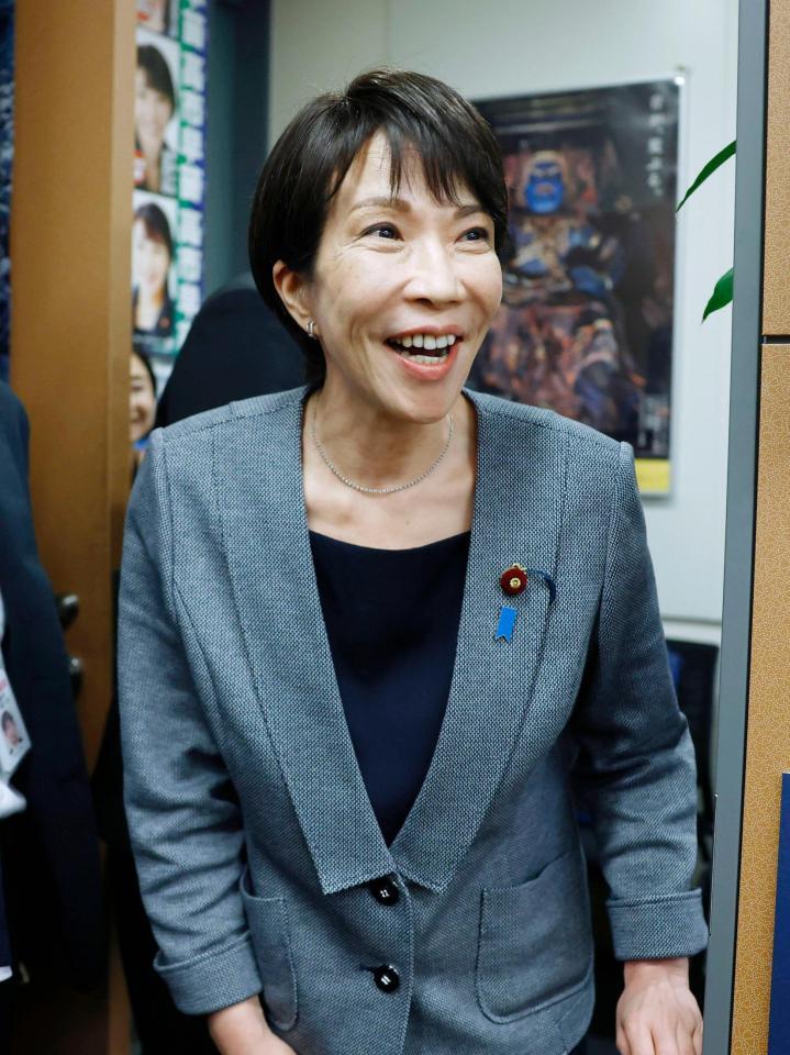 奈良県議らとの意見交換に臨む高市前経済安保相