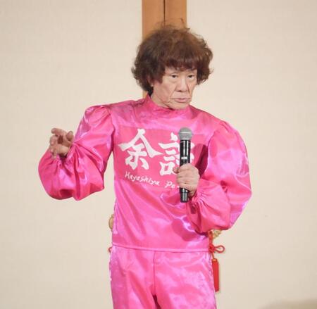 　寄席に出演した林家ペー＝２１日、浅草演芸ホール