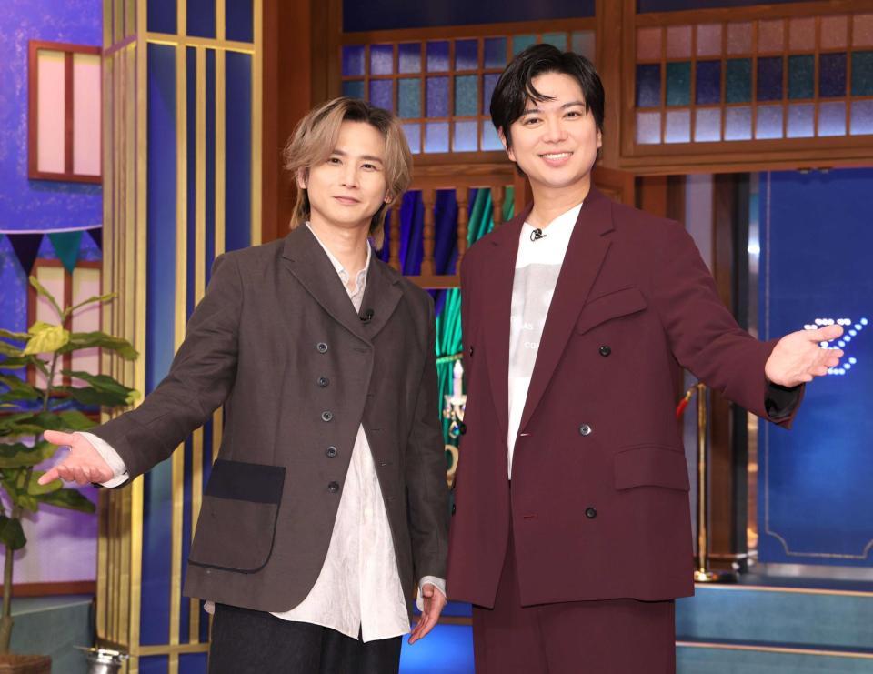 　番組をＰＲする堂本光一（左）と加藤シゲアキ（撮影・佐々木彰尚）