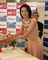 　本上まなみ＝２００５年撮影