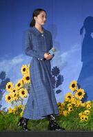 　舞台あいさつに登場した池端杏慈（撮影・開出牧）