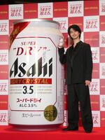 横浜流星 祝29歳“ドライクリスタル”タワーに驚きの表情「唯一無二の