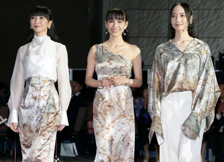 　Ｐｅｒｆｕｍｅ（左から）かしゆか、あ～ちゃん、のっち