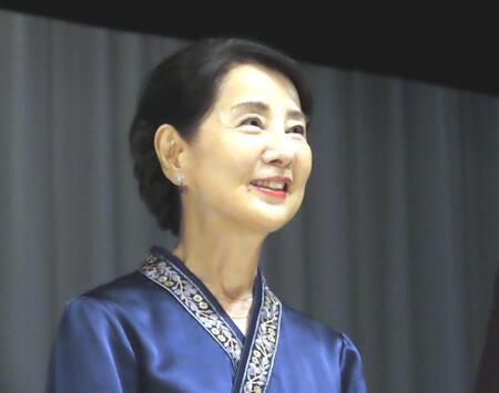 　映画「てっぺんの向こうにあなたがいる」の完成披露試写会に出席した吉永小百合