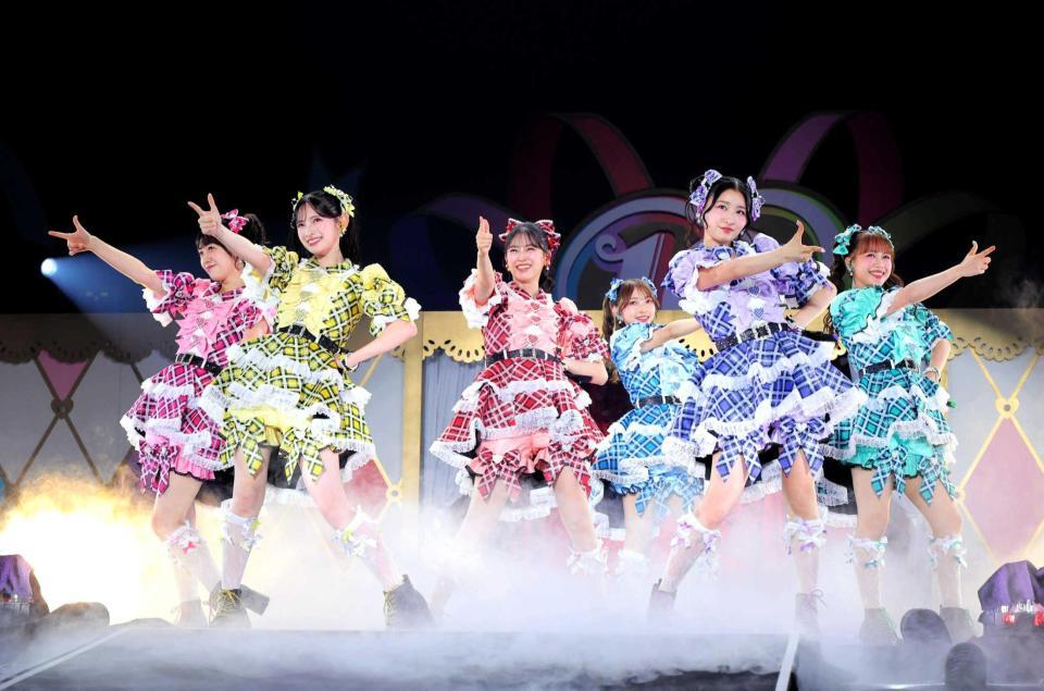 　超ときめき♡宣伝部の（左から）小泉遥香、菅田愛貴、坂井仁香、辻野かなみ、杏ジュリア、吉川ひより