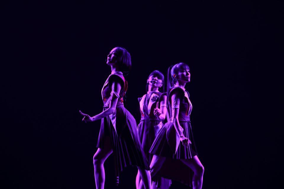 　パフォーマンスするＰｅｒｆｕｍｅ