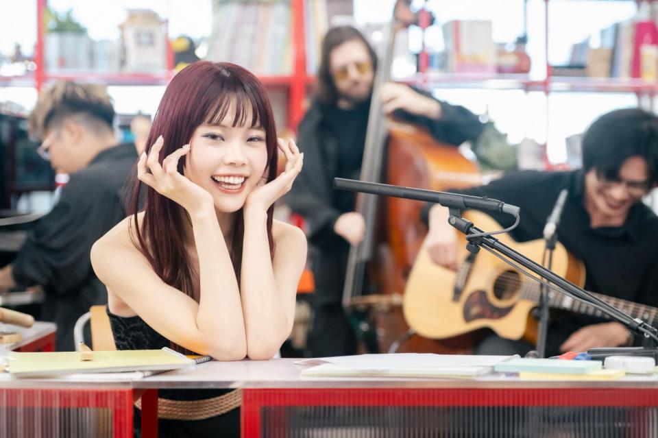 　ＮＨＫ総合「ｔｉｎｙ　ｄｅｓｋ　ｃｏｎｃｅｒｔｓ　ＪＡＰＡＮ」の収録を行ったアイナ・ジ・エンド